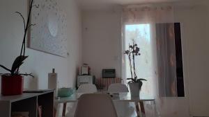 Bel appartement avec grande terrasse ensoleillée et jardin