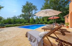 Lovely Home In Sv,lovrec With Kitchen 