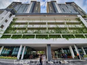 Brojat Suite Family City View @ Imperium Residence