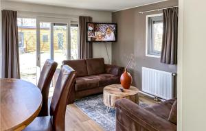 Amazing Home In Oosterwolde With Wifi