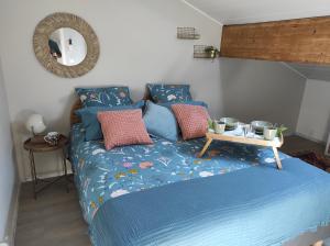 Maisons de vacances Campagne et Jacuzzi ... c'est cosy le Bumble Bee ! : photos des chambres