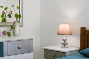 Isabel Dream IV, 400m from the train