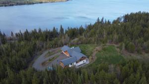 Little Black Bear LodgeB&B