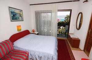 Studio with Balcony and Sea View room in Family friendly seaside apartments Arbanija Ciovo - 5220