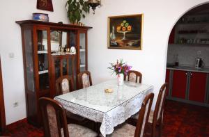 Family friendly seaside apartments Arbanija, Ciovo - 5220