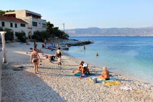 Apartments by the sea Slatine, Ciovo - 6061