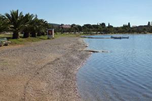 Apartments by the sea Sukosan, Zadar - 5802