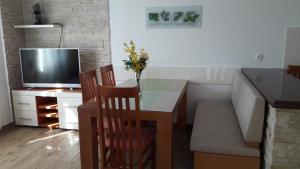 Apartments by the sea Seline, Paklenica - 6544