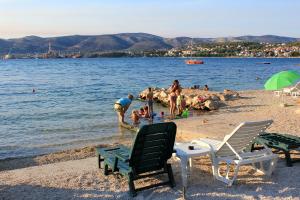 Apartments by the sea Okrug Gornji, Ciovo - 1111