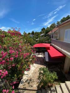 Apartments by the sea Jelsa, Hvar - 8747