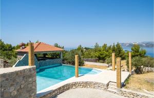 Awesome Home In Cavtat With Wifi