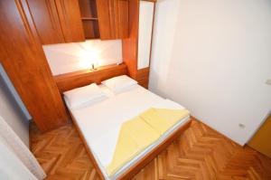 Apartments by the sea Seline, Paklenica - 6544