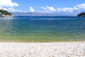 Apartments by the sea Jelsa, Hvar - 11319