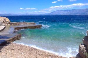 Seaside secluded apartments Cove Virak, Hvar - 12321