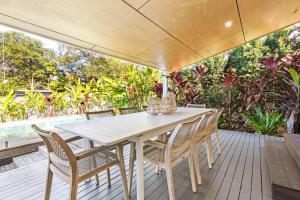 Styled 3 BR Tropical Family Home w Pool at Coolum