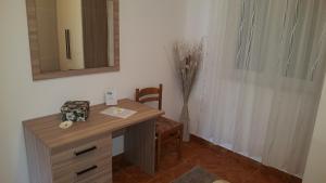 Apartments by the sea Slatine, Ciovo - 4844