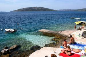 Apartments by the sea Okrug Donji, Ciovo - 17078