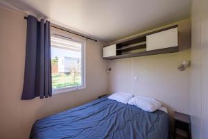 Campings Mobil home 6 personnes piscine parc du Pilat : photos des chambres