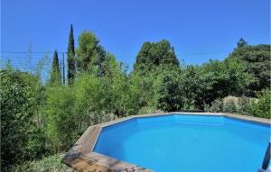 2 Bedroom Beautiful Home In St Didier