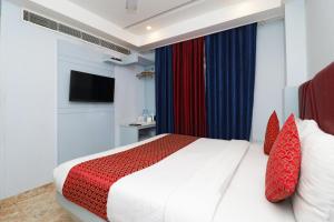 Hotel De Cruise - New Delhi Railway Station