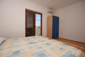 Apartment Starigrad 6606b