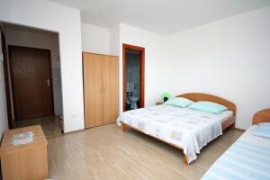 Studio with Terrace and Sea View room in Studio Balica Rat 4868h