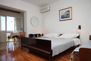 Studio with Balcony and Sea View room in Studio Tucepi 6901a