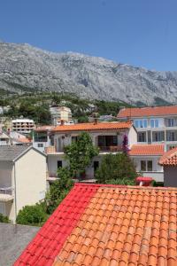 Triple Room Baska Voda 6748a 