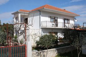 Apartments by the sea Okrug Donji, Ciovo - 4825 