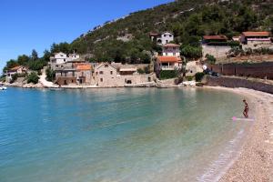 Apartments by the sea Cove Prapratna - Prapatna (Hvar) - 12207