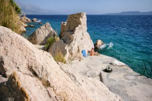 Apartments by the sea Mimice, Omis - 14230