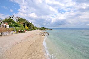 Apartments by the sea Podstrana, Split - 16829