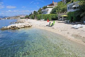 Apartments by the sea Podstrana, Split - 18466