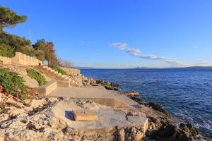 Apartments by the sea Mavarstica, Ciovo - 18651