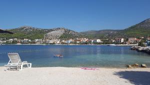 Apartments with a parking space Seget Vranjica, Trogir - 18326