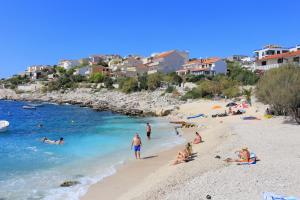 Family friendly seaside apartments Sevid, Trogir - 19105