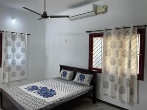 WHITE HOUSE- 1BK Pleasant Apartment with Open Terrace