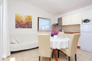 Apartments by the sea Okrug Donji, Ciovo - 6859