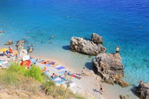 Apartments by the sea Mimice, Omis - 2736