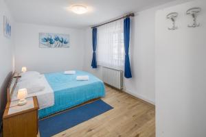 Apartments by the sea Zambratija, Umag - 2557