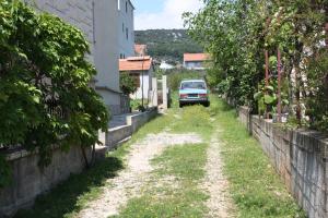 Apartments by the sea Vinisce, Trogir - 4892