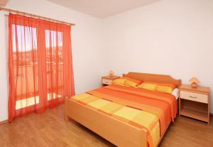 Apartments with WiFi Seget Vranjica, Trogir - 4870