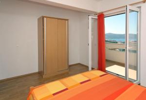 Apartments with WiFi Seget Vranjica, Trogir - 4870