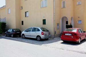 Apartments by the sea Barbat, Rab - 4967