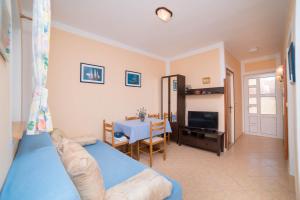 Apartments by the sea Barbat, Rab - 4967