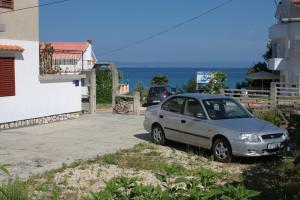 Apartments by the sea Supetarska Draga - Gonar, Rab - 4989