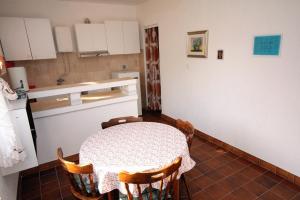 Apartments by the sea Supetarska Draga - Gonar, Rab - 4989