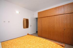 Apartments by the sea Kampor, Rab - 4986