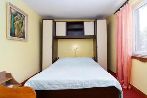 Apartments by the sea Barbat, Rab - 4977