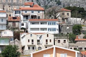 Apartments with a parking space Igrane, Makarska - 4891